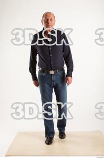 Walking pose blue deep shirt jeans of Ed 0002